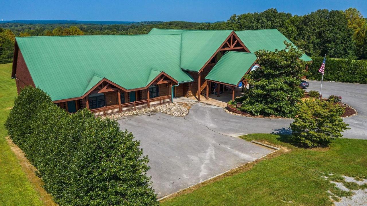 Grandview Experience Lodge Spencer エクステリア 写真